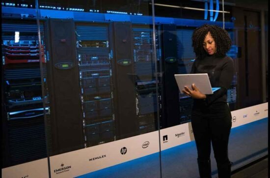 Gayfirir: A Smarter Framework for Future Systems